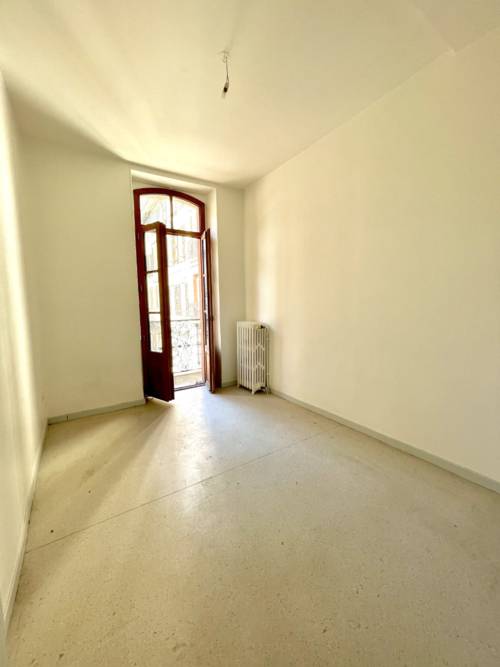 Pour investir à Pamiers : immeuble de 425m2 avec balcon