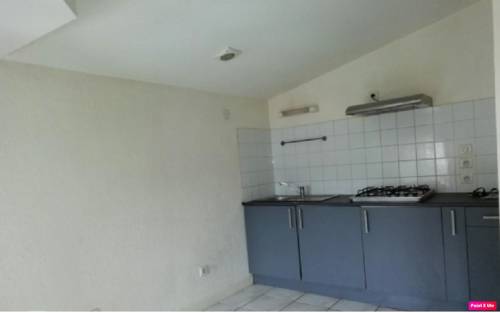 Pour investir à Pamiers : immeuble de 425m2 avec balcon