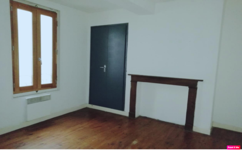 Pour investir à Pamiers : immeuble de 425m2 avec balcon