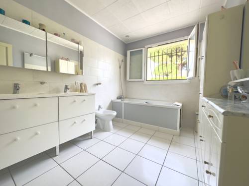 Maison de plain pied ! sur une parcelle de 791m2