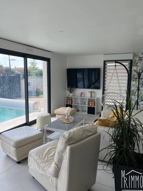 Exclusivité ! Maison T7 de 280m2 avec piscine