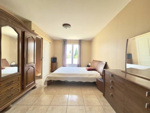 Rare ! Maison T6 de 140m2 sur une parcelle de 324m2