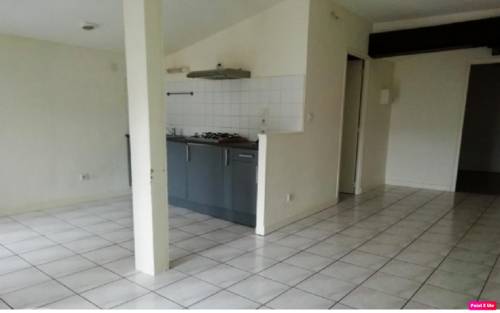 Pour investir à Pamiers : immeuble de 425m2 avec balcon