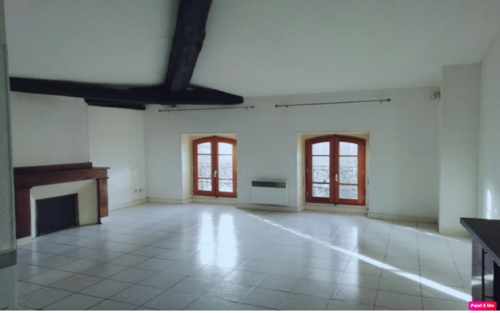 Pour investir à Pamiers : immeuble de 425m2 avec balcon