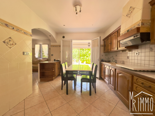 Rare ! Maison T6 de 140m2 sur une parcelle de 324m2