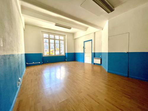 Pour investir à Pamiers : immeuble de 425m2 avec balcon