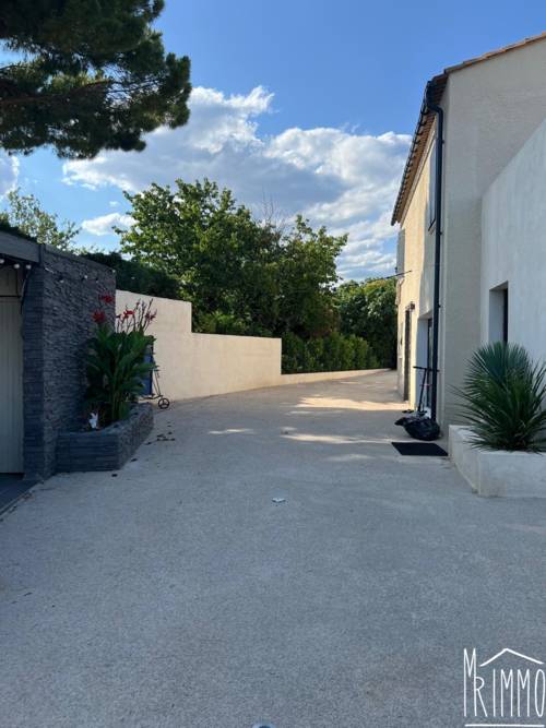 Exclusivité ! Maison T7 de 280m2 avec piscine