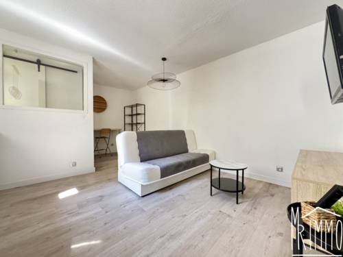 T2 de 31m2   Cœur de Ville | Proche Halles Laissac
