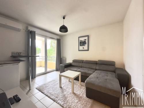 T2 avec terrasse et garage   Ovalie