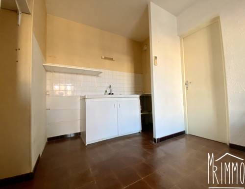 Grand studio proche centre ville et plage
