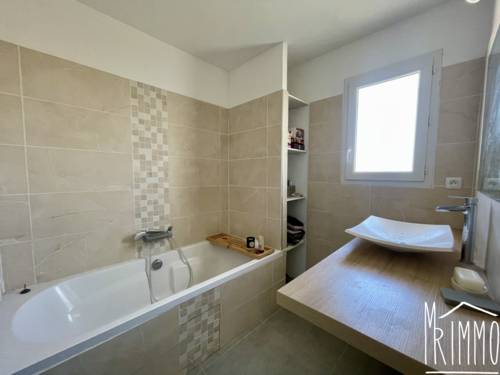 Villa T5, aux prestations soignées